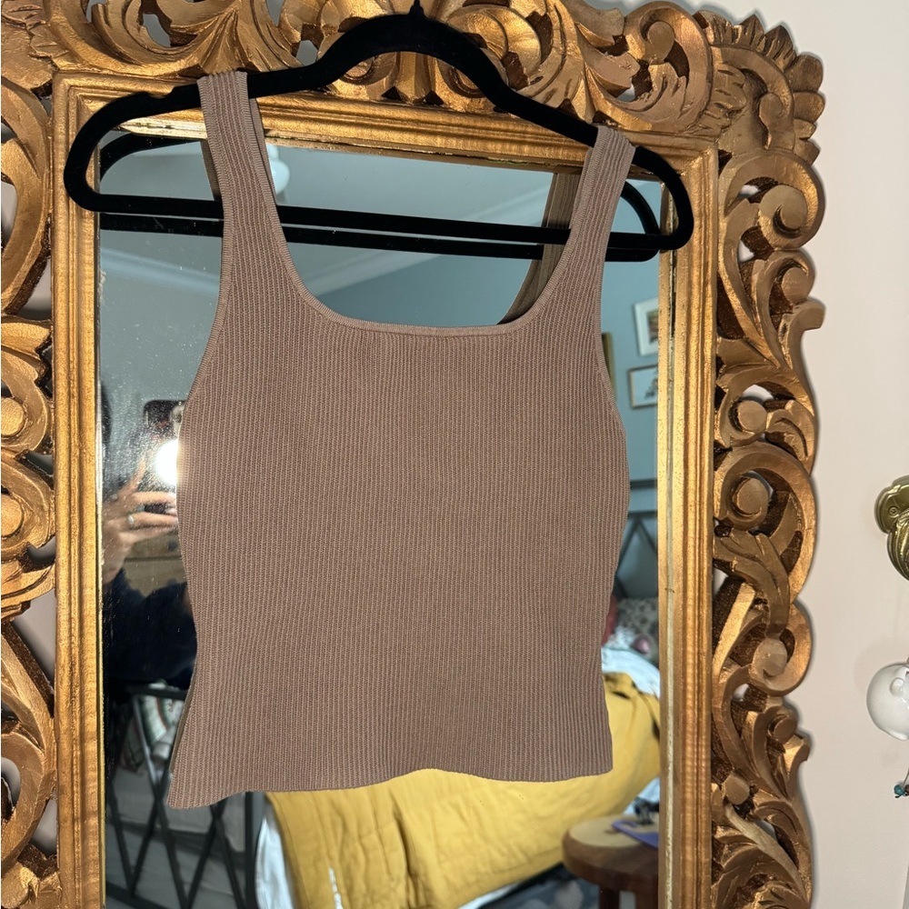 Aritzia Sculpt Knit Tank